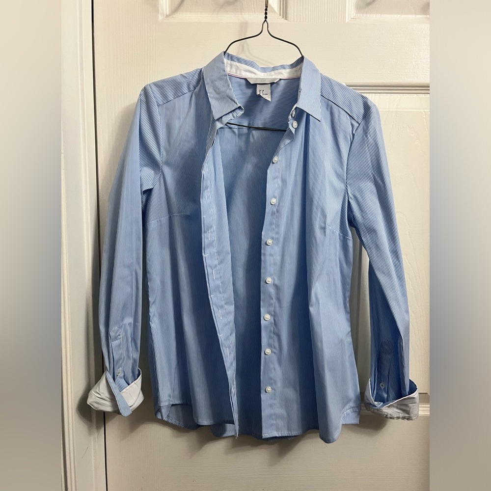 H&M- Size:8. Light blue&white stripes Button Up Shirt.